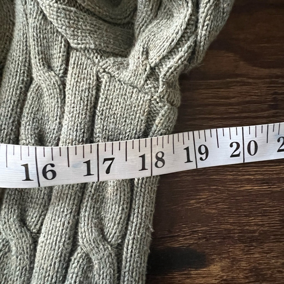 Lauren Ralph Lauren Green Cable Knit Buckled Sweater Size Medium Women’s Cotton - Picture 7 of 9
